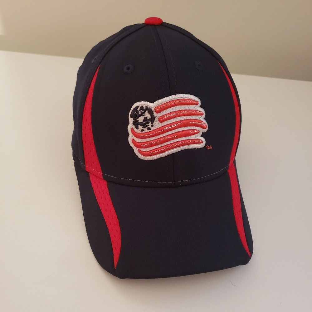 Adidas MLS (major league soccer) ball cap